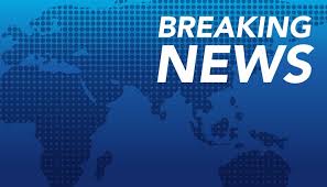 मिर्ज़ापुर कछवा क्षेत्र में आयोजित कुश्ती दंगल प्रतियोगिता में पहुंचे कैबिनेट मंत्री सुरेश खन्ना ने पहलवानों का हाथ मिलवा शुरू कराया कुश्ती